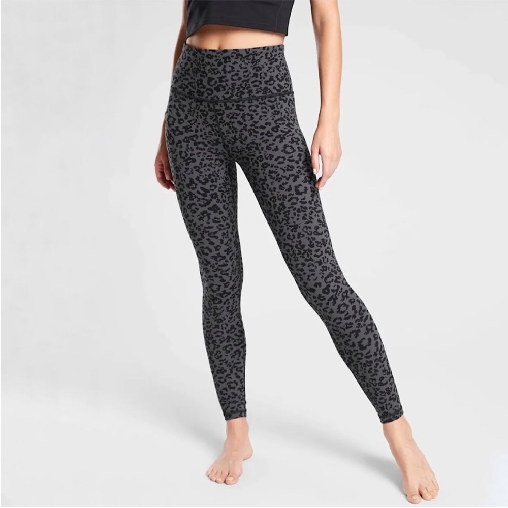 Athleta Elation Tights Women's Size XS Ultra High Rise Leopard Print Gray